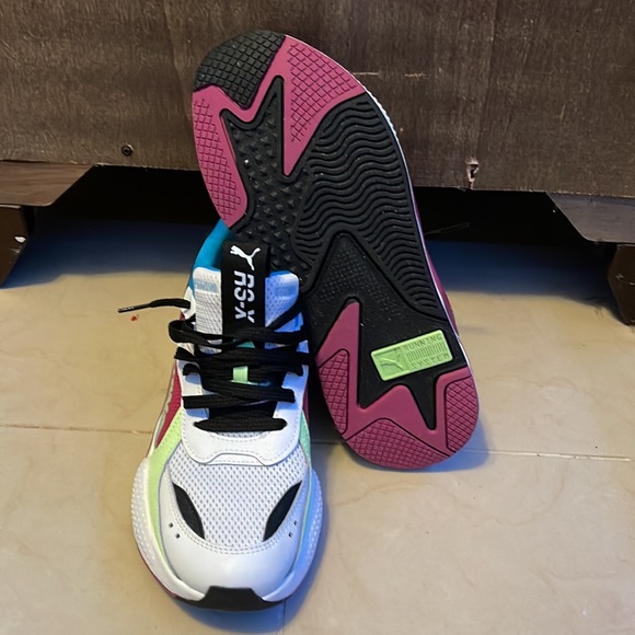 Ed-X Puma Running Shoes - Picture 3 of 3